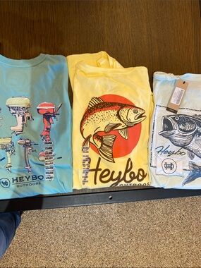 Heybo Men's s/3 pocket Graphic Short Sleeve Tee